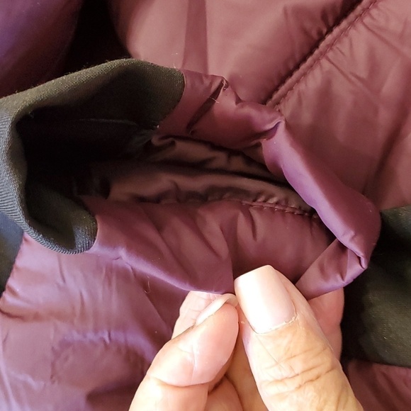 GUESS. DARK PURPLE/BLACK PUFFER Jacket. small P. Zipper closure, Zipper … - Picture 16 of 17